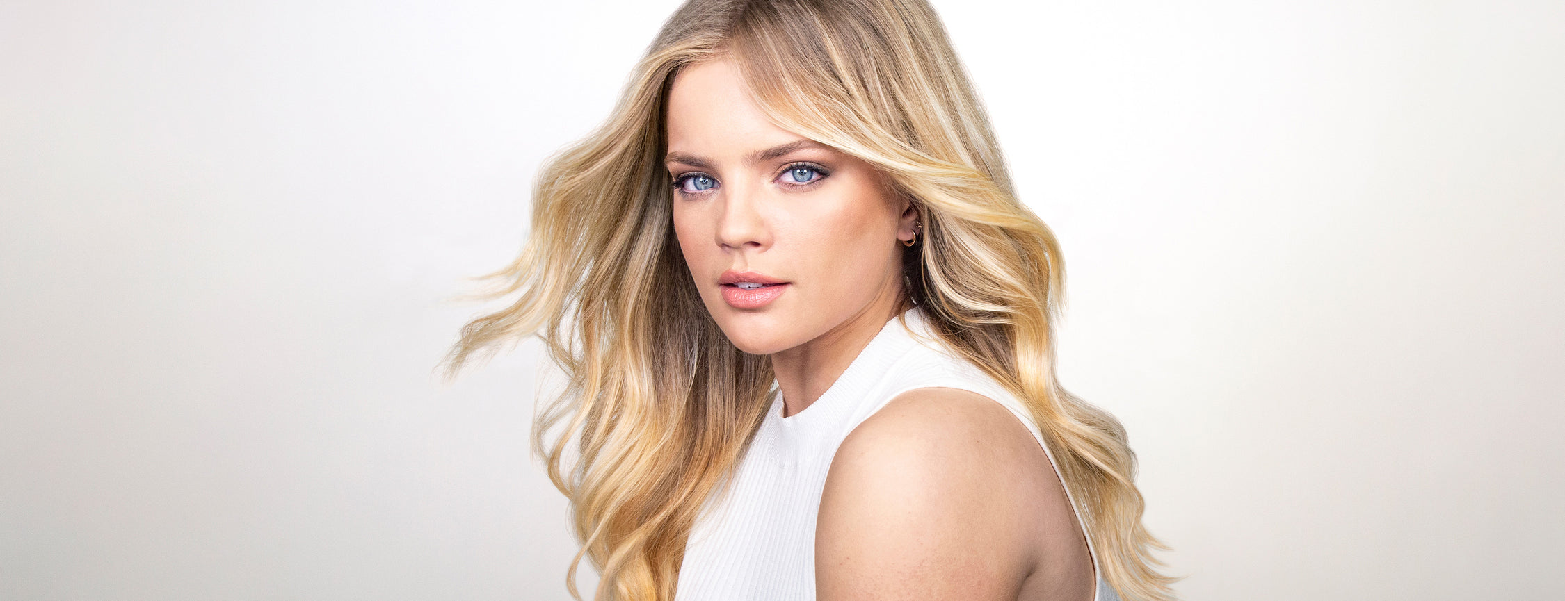 FIX YOUR WORST HAIR PROBLEMS WHILE YOU BLOW-DRY